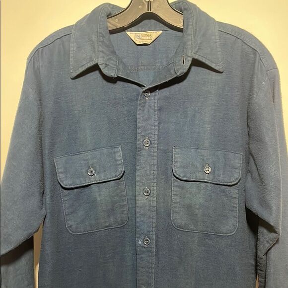 Navy Blue Casual flannel Button Down Shirt with Classic Collar - Picture 2 of 7